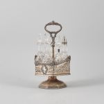 563520 Cruet stand